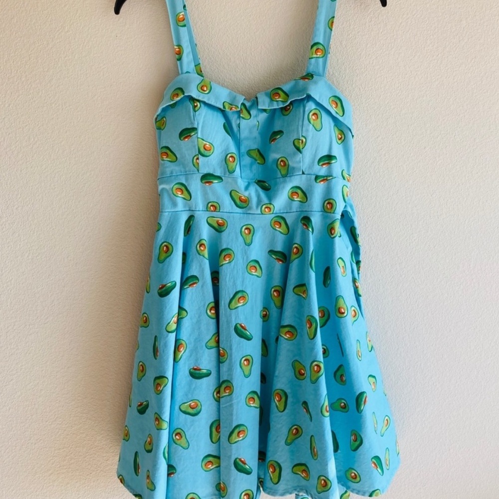 Lxia Pin-Up style dress in avocado